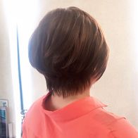 柔らかい色味のスッキリショート