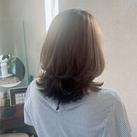さりげないハイライト好印象ミディアムレイヤー