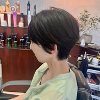 ブラウンカラーのスッキリショート